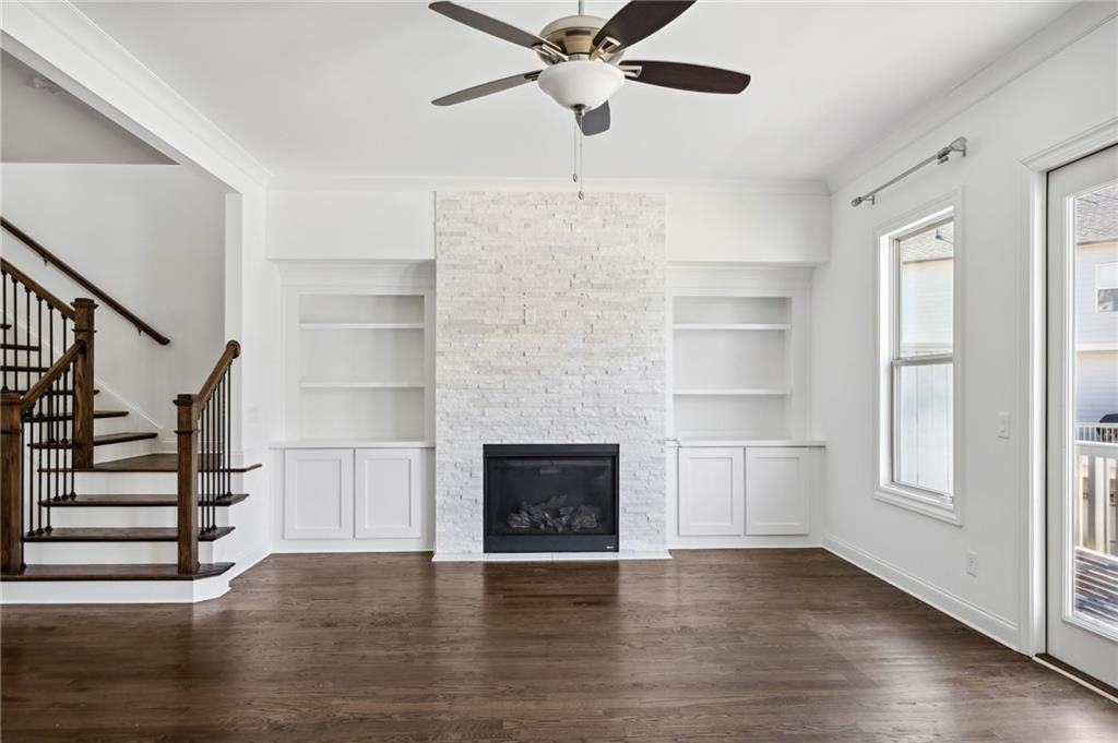 2436 Skyland Way Ne #1 - Photo 3 of 18
