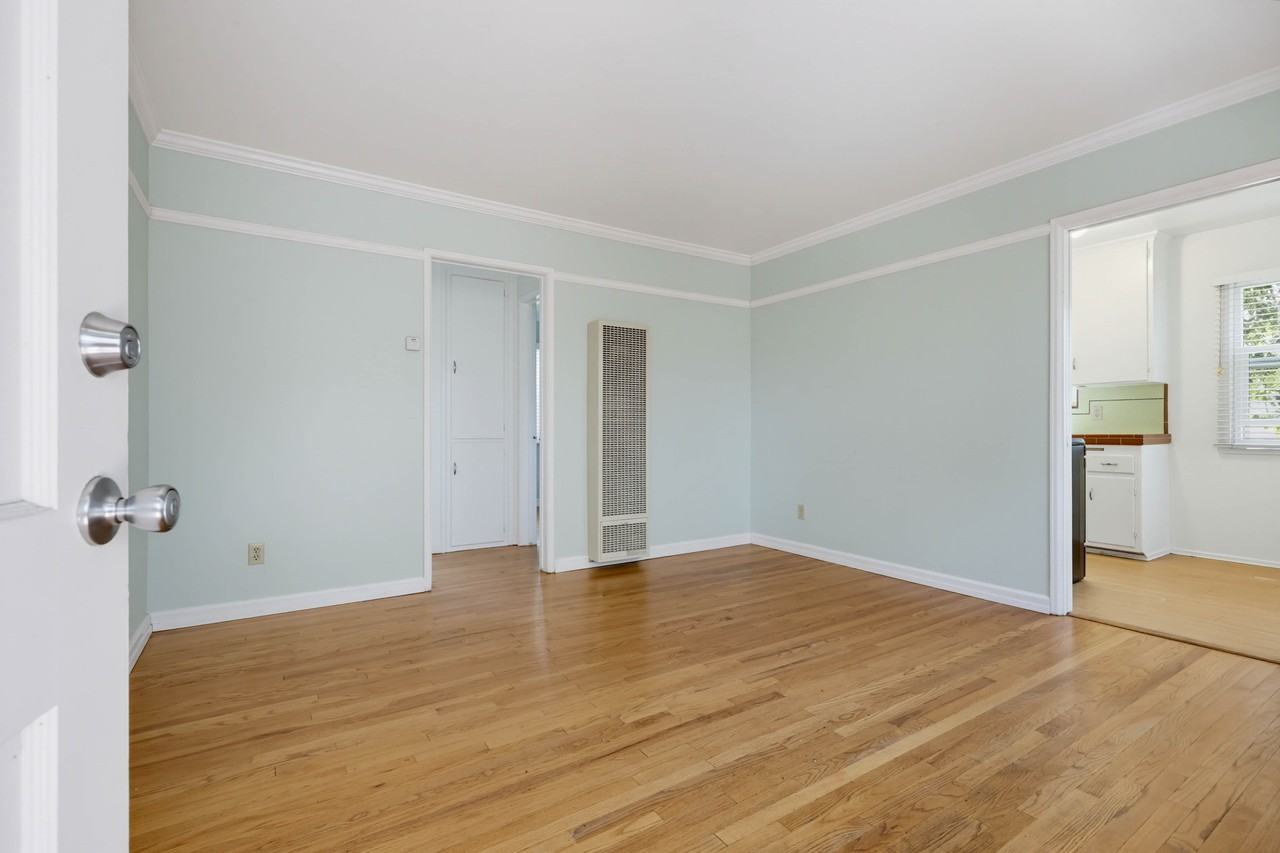 4447 Dawson Ave #4447 - Photo 4 of 22