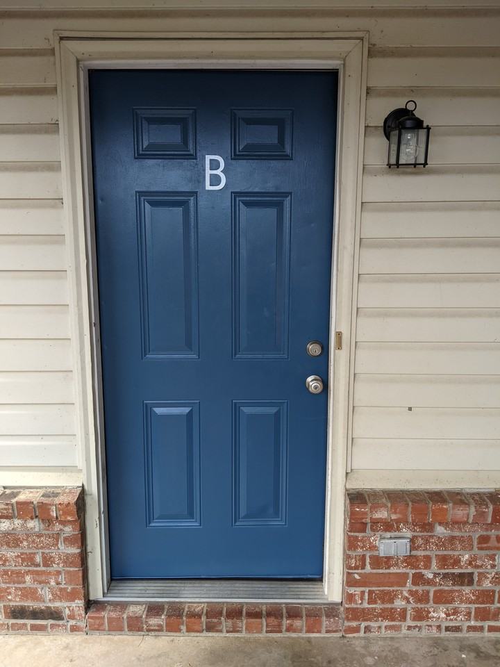 1406 Hartje Ln #B - Photo 2 of 17
