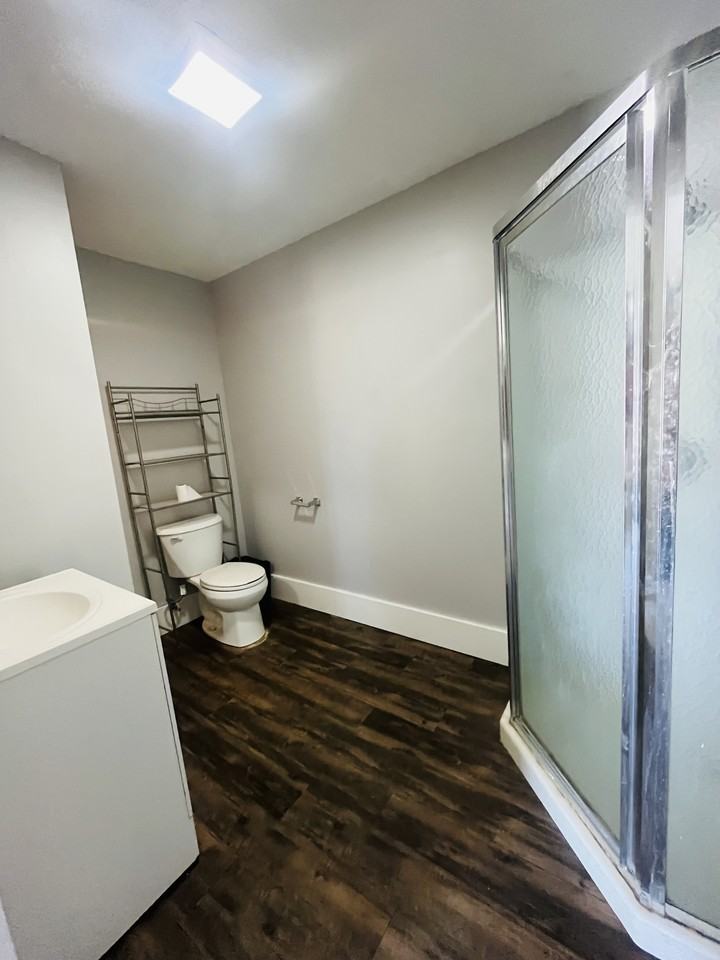 701 S West St #B - Photo 6 of 11