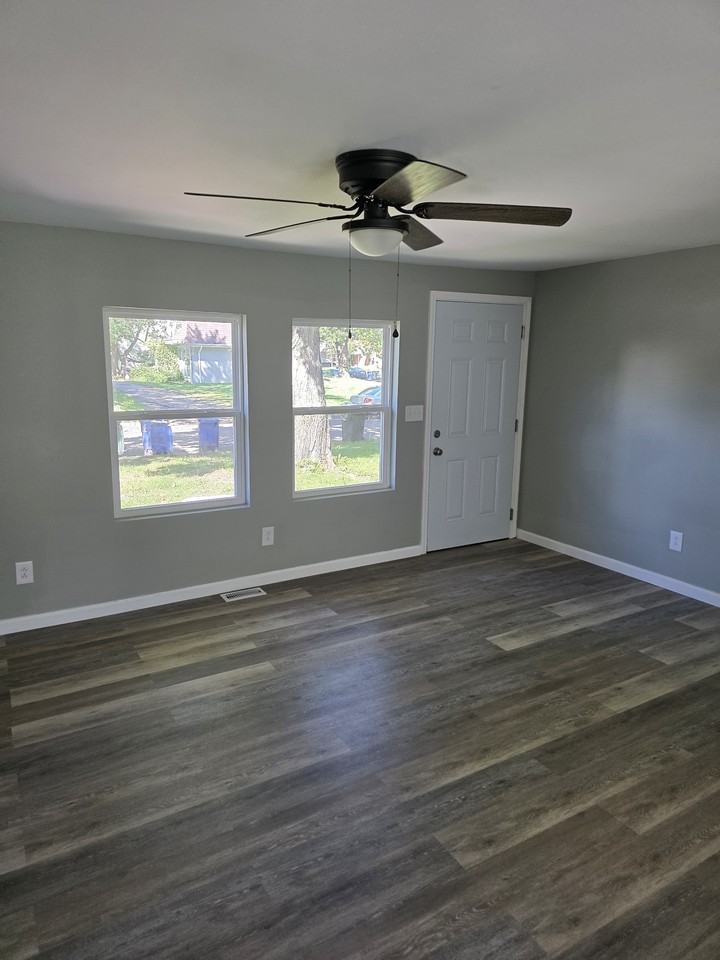 41144116 Larry Pl #4116 - Photo 5 of 12