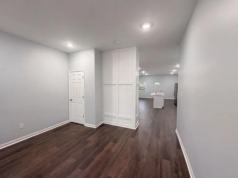 513 South Champion Avenue - Photo 2 of 8