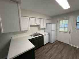 2347 Horne AvenueApt B #B - Photo 1 of 1