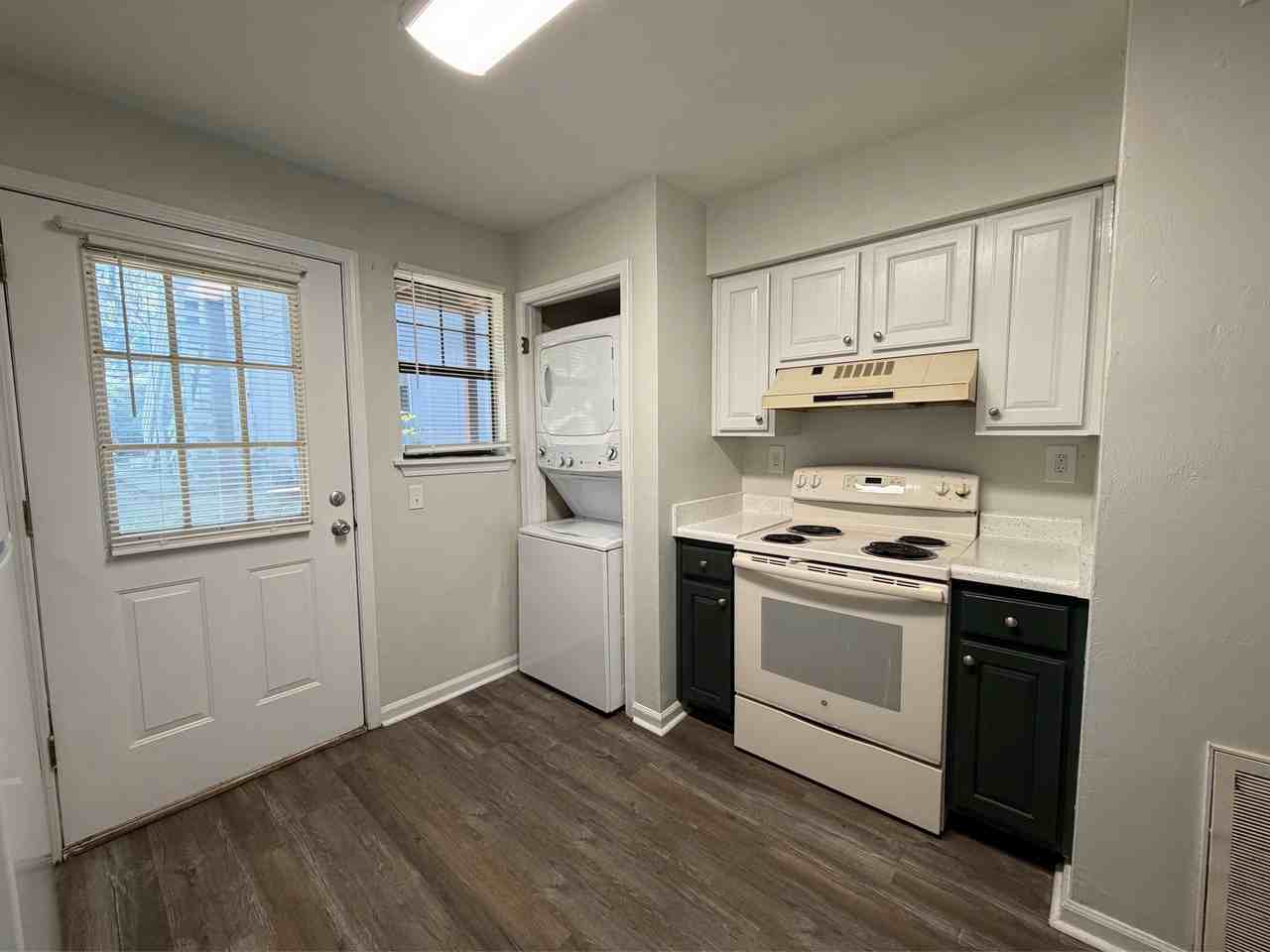 2347 Horne AvenueApt B #B - Photo 2 of 10