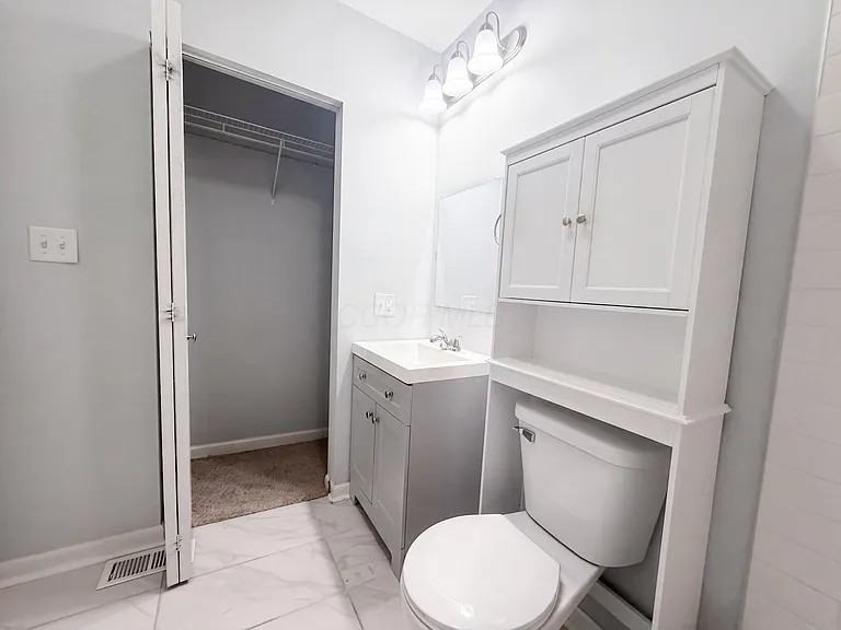 513 South Champion Avenue - Photo 7 of 8
