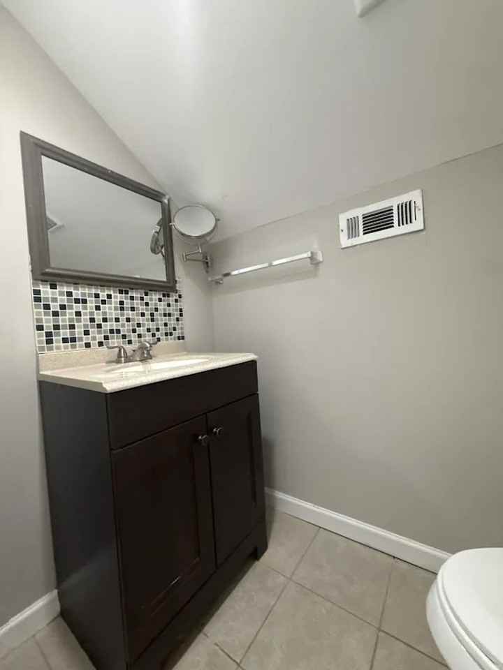 1840 Glenhill Pl - Photo 5 of 16