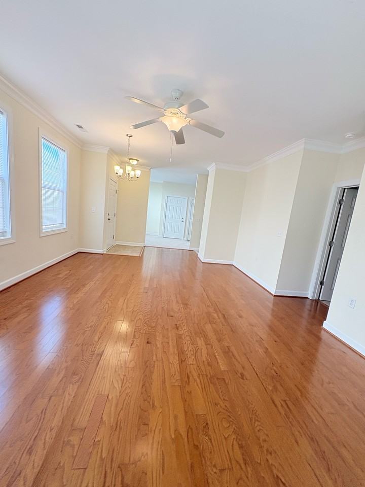 62 Windgate Cir #1 - Photo 5 of 45