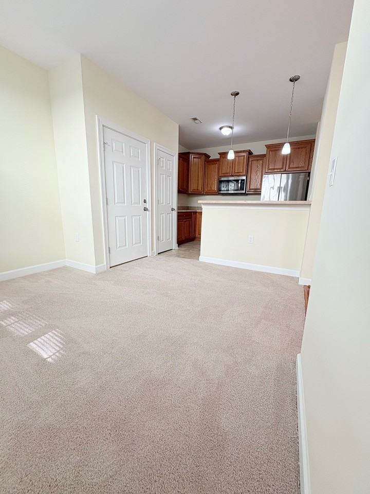 62 Windgate Cir #1 - Photo 7 of 45