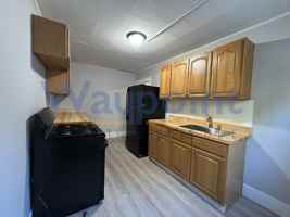 featured image of 940 Pleasant St #1