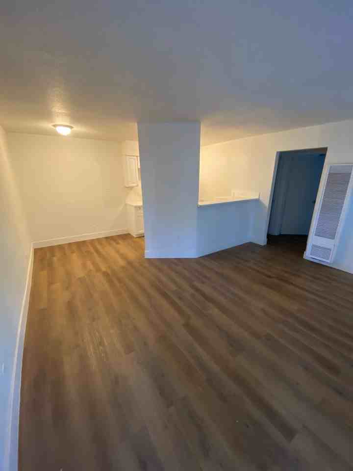 3673 Spruce Ave #3 - Photo 6 of 8