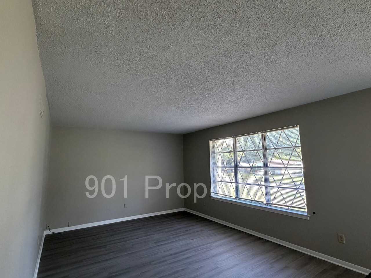 3063 Boxdale St #1 - Photo 4 of 25