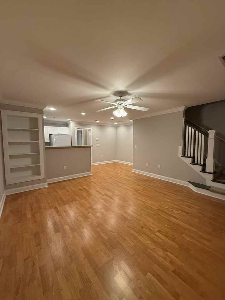 490 Barnett Shoals Rd #913 - Photo 3 of 21