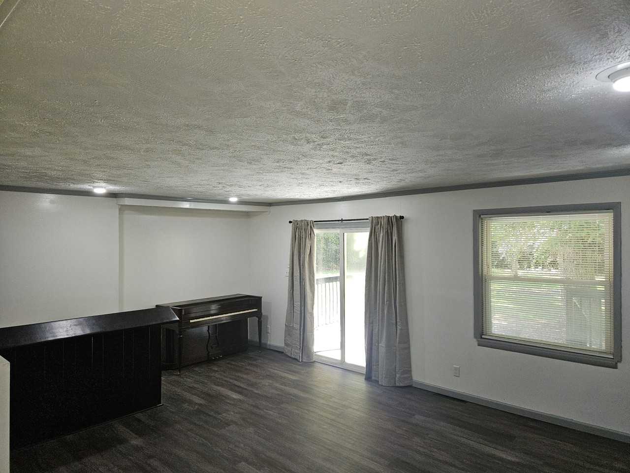 415 College Dr #1 - Photo 7 of 26