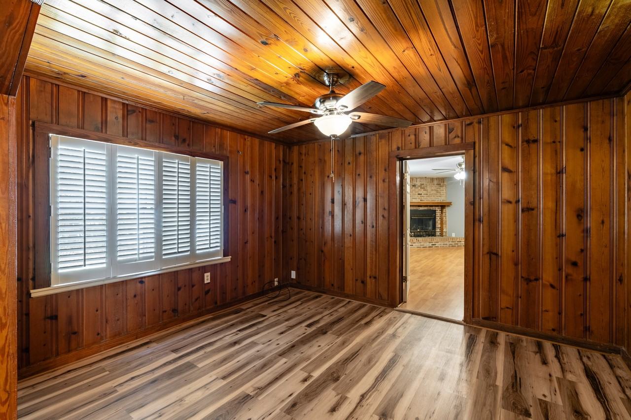 8875 Franklin Ave #1 - Photo 4 of 20