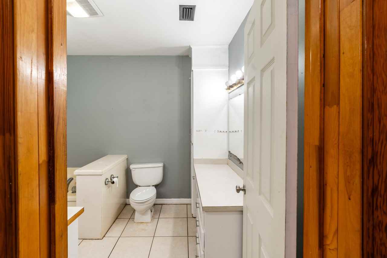 8875 Franklin Ave #1 - Photo 6 of 20