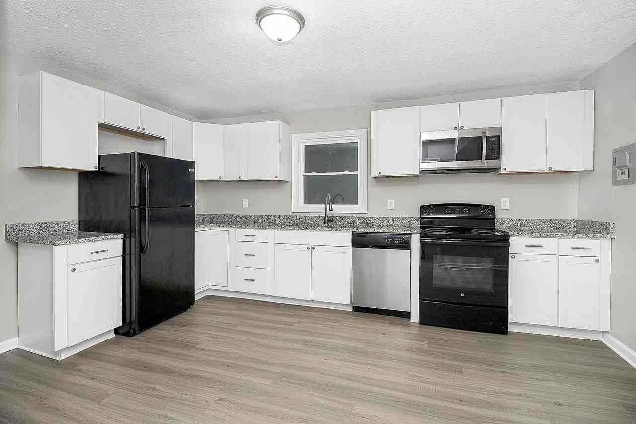 311 N Long St #4 - Photo 4 of 19