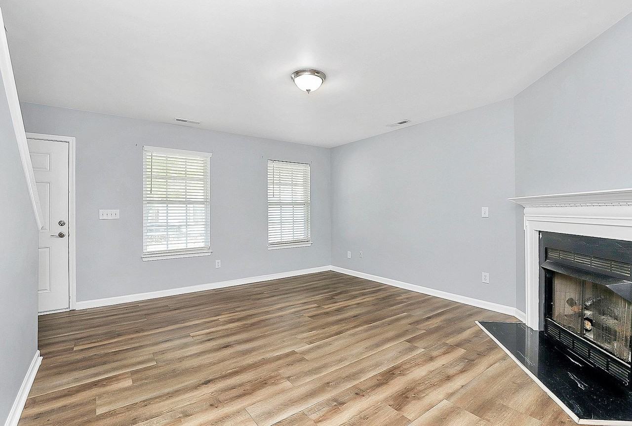 1223 Pinehaven Ct #1 - Photo 2 of 10