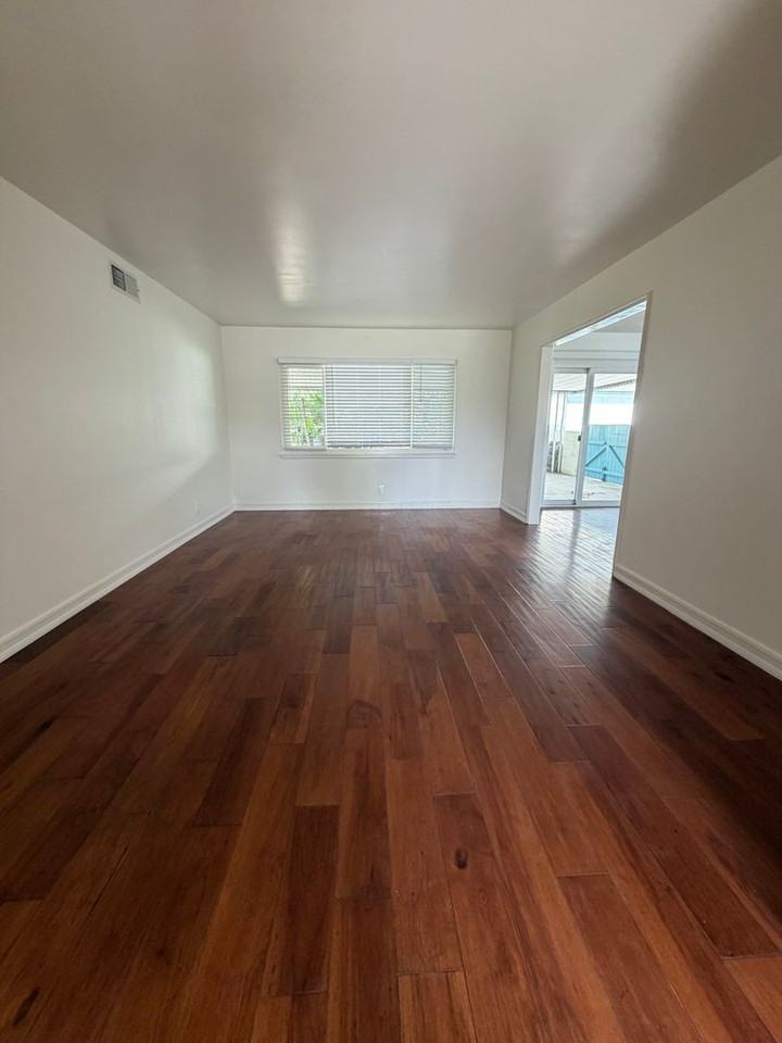 1311 Fairplain Ave - Photo 2 of 33
