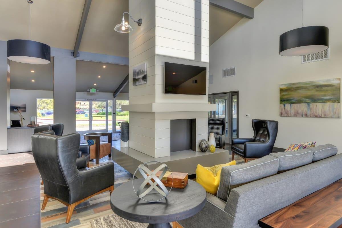 200 Greenbriar Cir - Photo 6 of 39