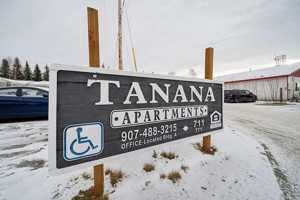 featured image of 305 S Santa Claus Ln