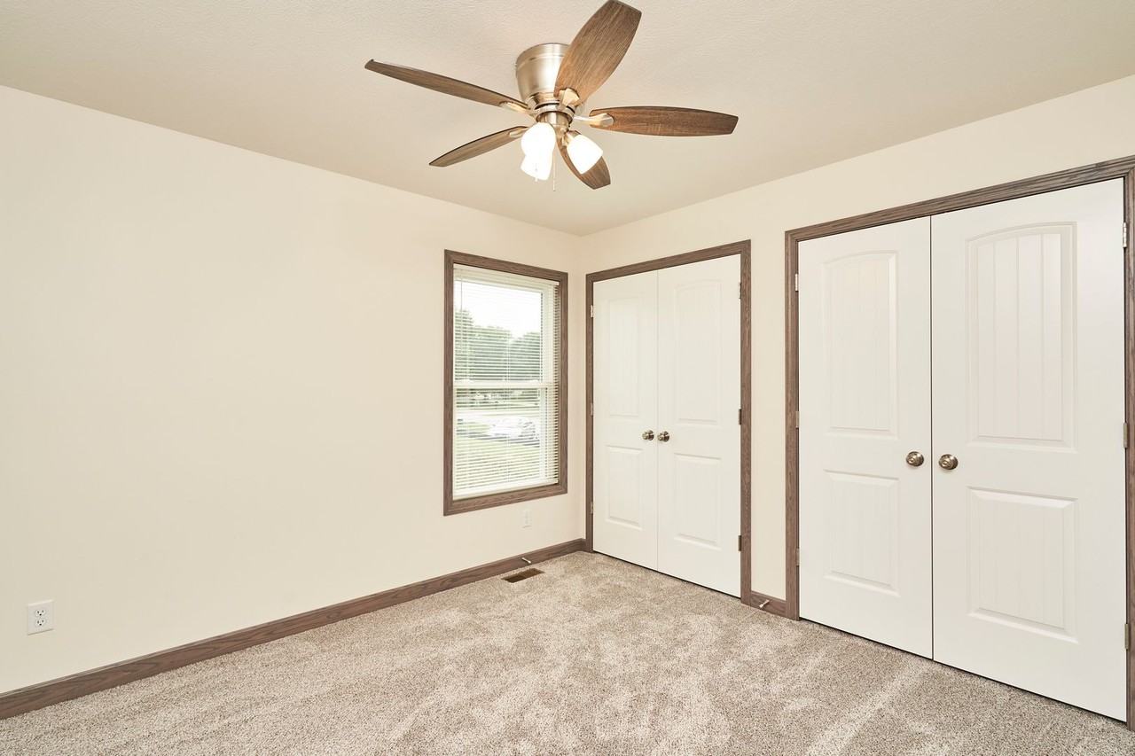786 Glory Dr - Photo 4 of 20