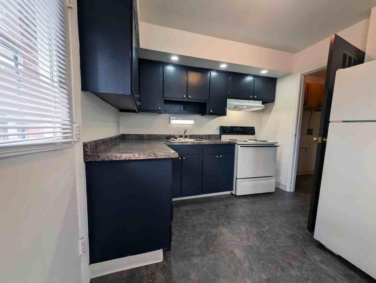 1209D Kelburn Rd #1209D - Photo 3 of 15