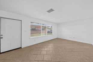 313 Laurel St #3 - Photo 1 of 1
