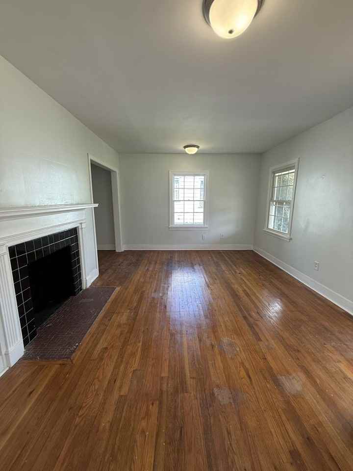 4912 Court I #1 - Photo 2 of 9