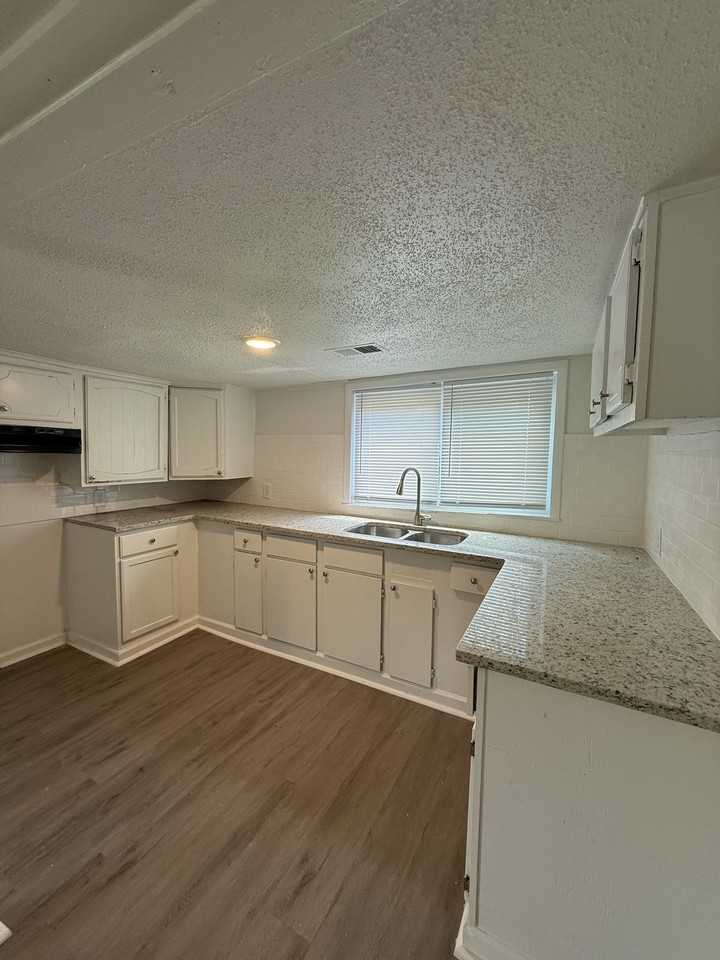 5317 Watson Ave Sw #1 - Photo 3 of 11