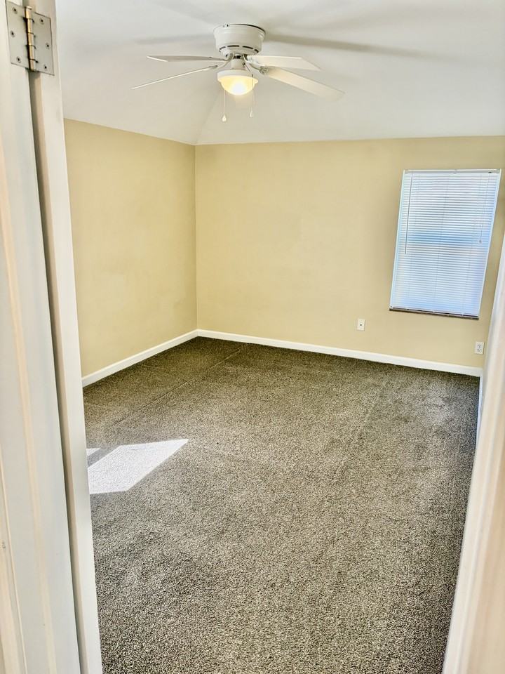 2821 Gunckel Blvd Uppr - Photo 5 of 10