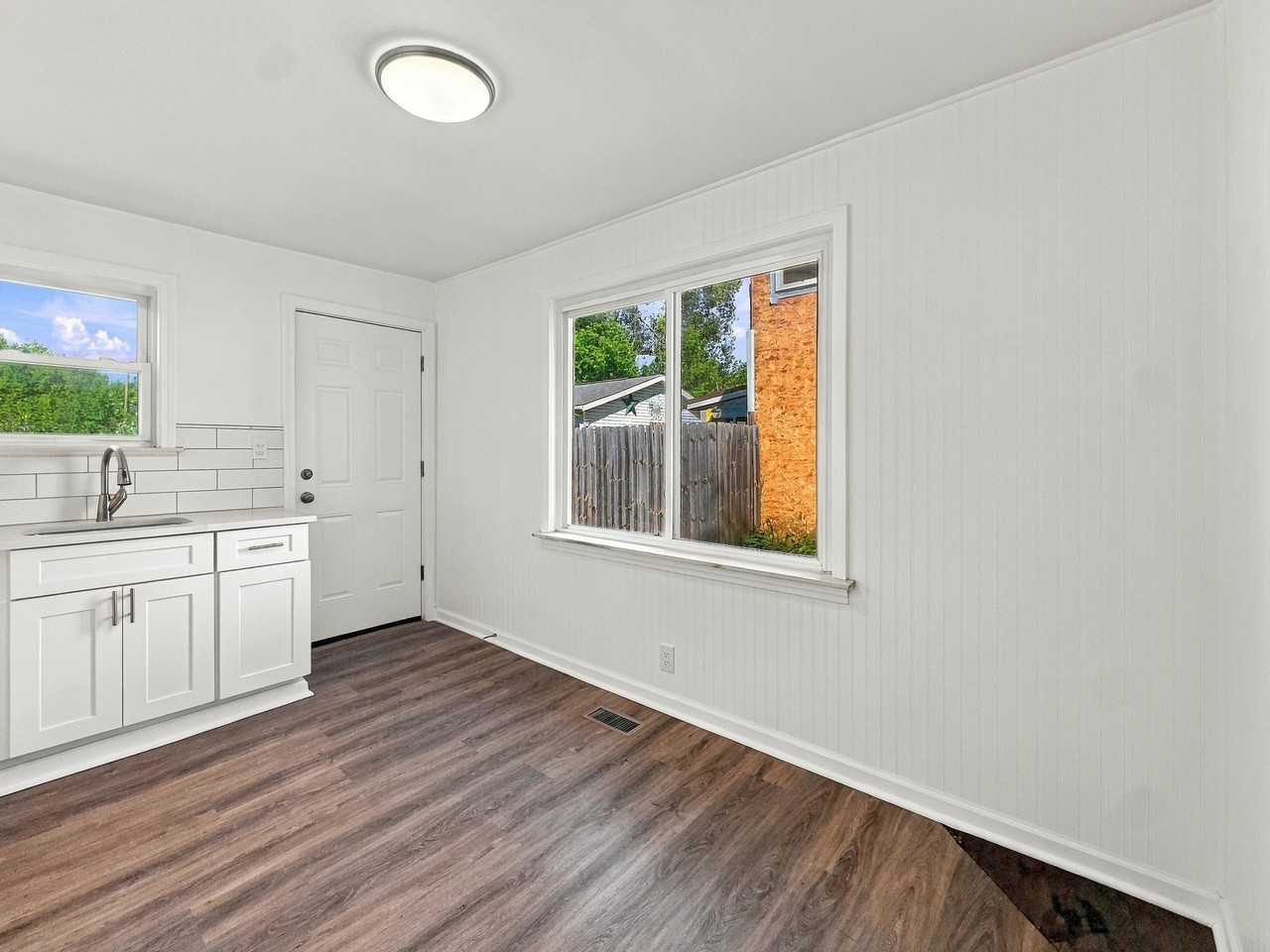 2223 E Bergin Ave #1 - Photo 3 of 13
