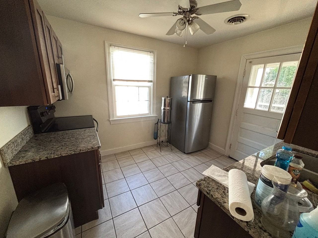 424 Carolina Ave - Photo 3 of 7
