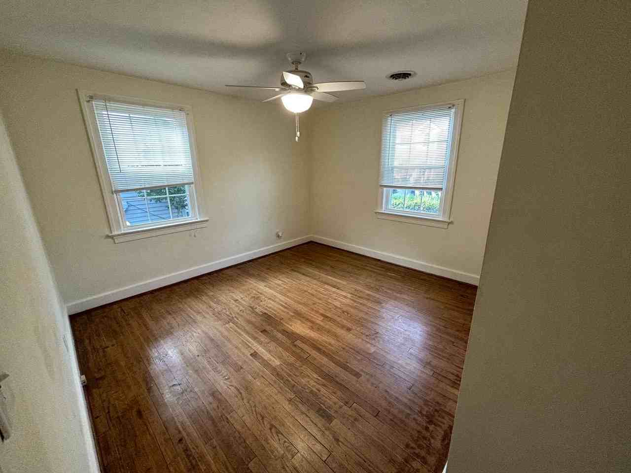 424 Carolina Ave - Photo 5 of 7