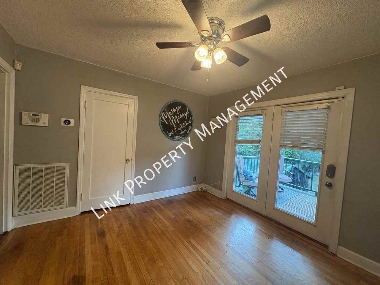 106 S Germantown Rd - Photo 4 of 50