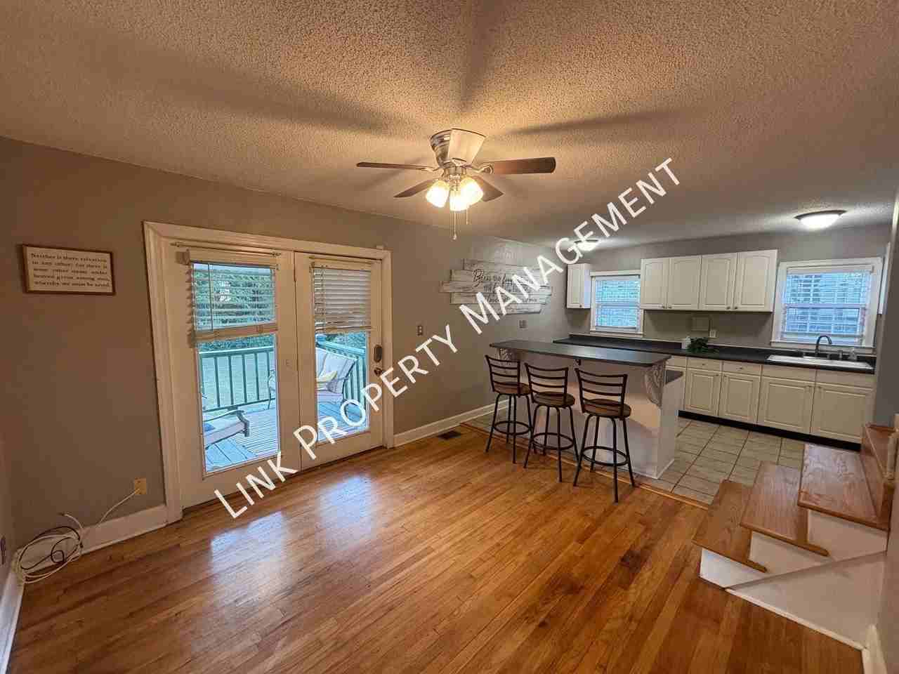 106 S Germantown Rd - Photo 5 of 50