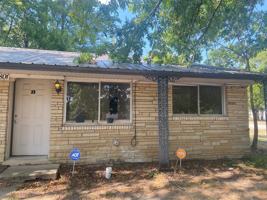 featured image of 1801 Fairlane Ave