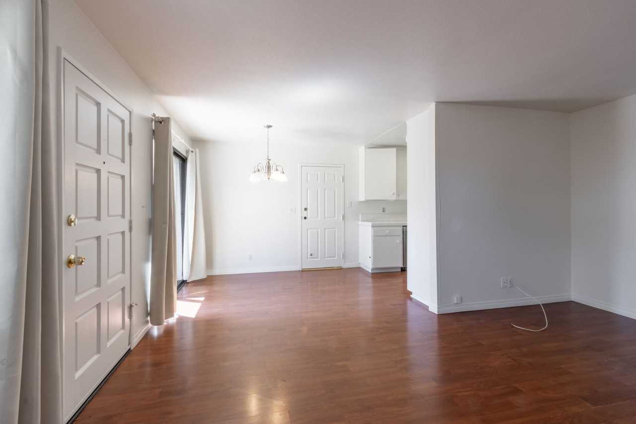 6782 Shakespeare Way - Photo 3 of 12