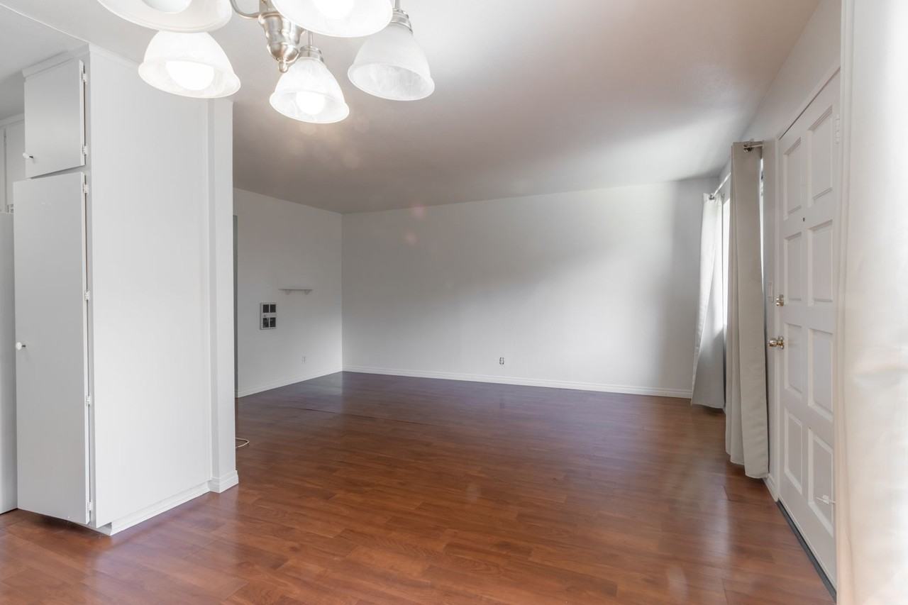 6782 Shakespeare Way - Photo 5 of 12