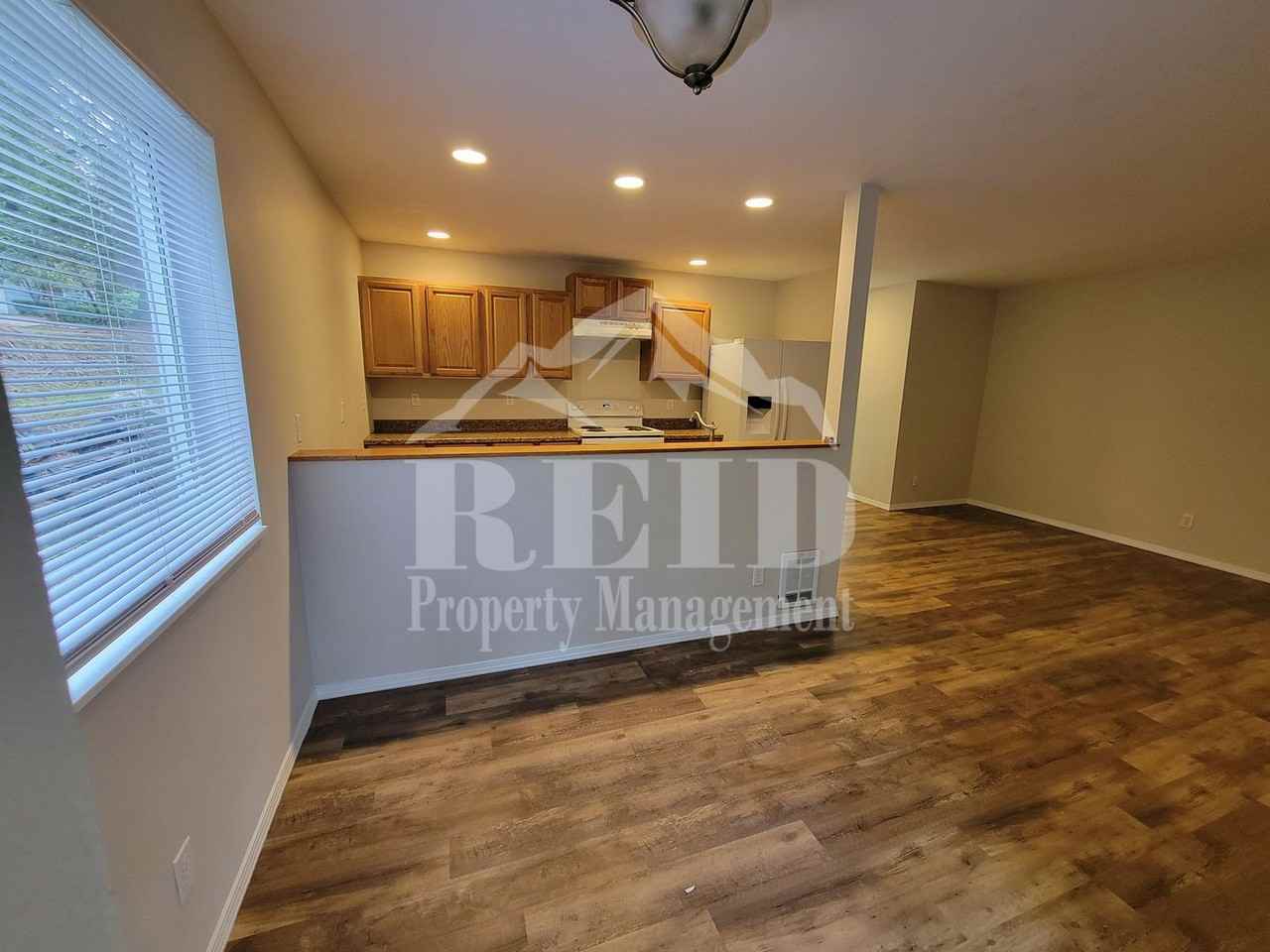 10309 Frontier Pl Nw - Photo 4 of 24