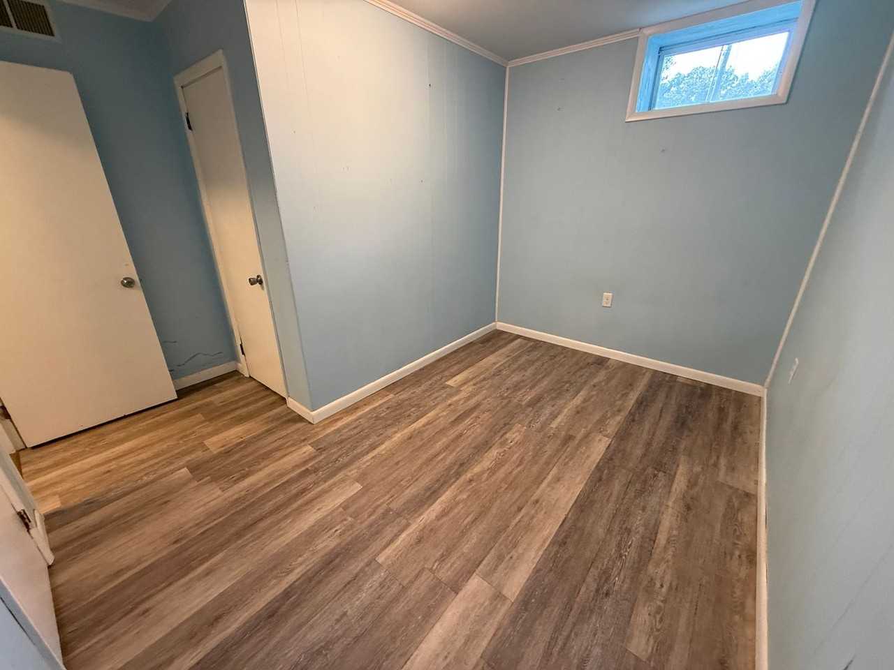 37 Keystone Dr #1 - Photo 6 of 15