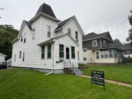 featured image of 205 S Pleasant St