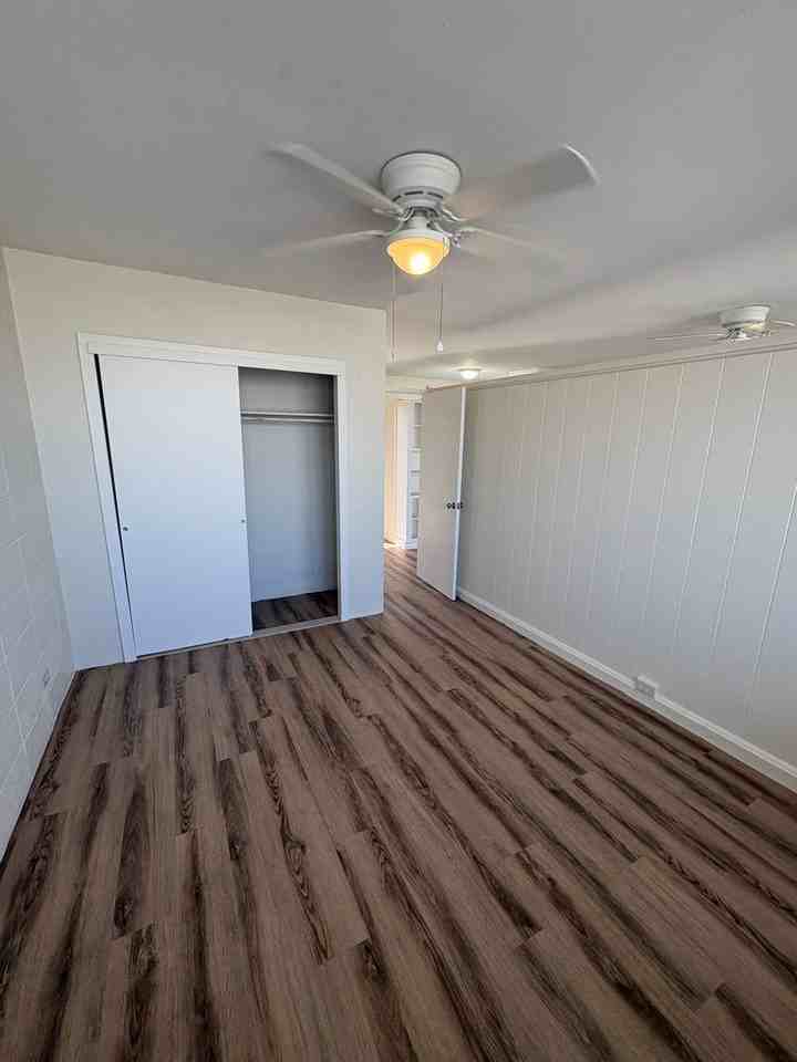 909 University Ave #217 - Photo 6 of 9