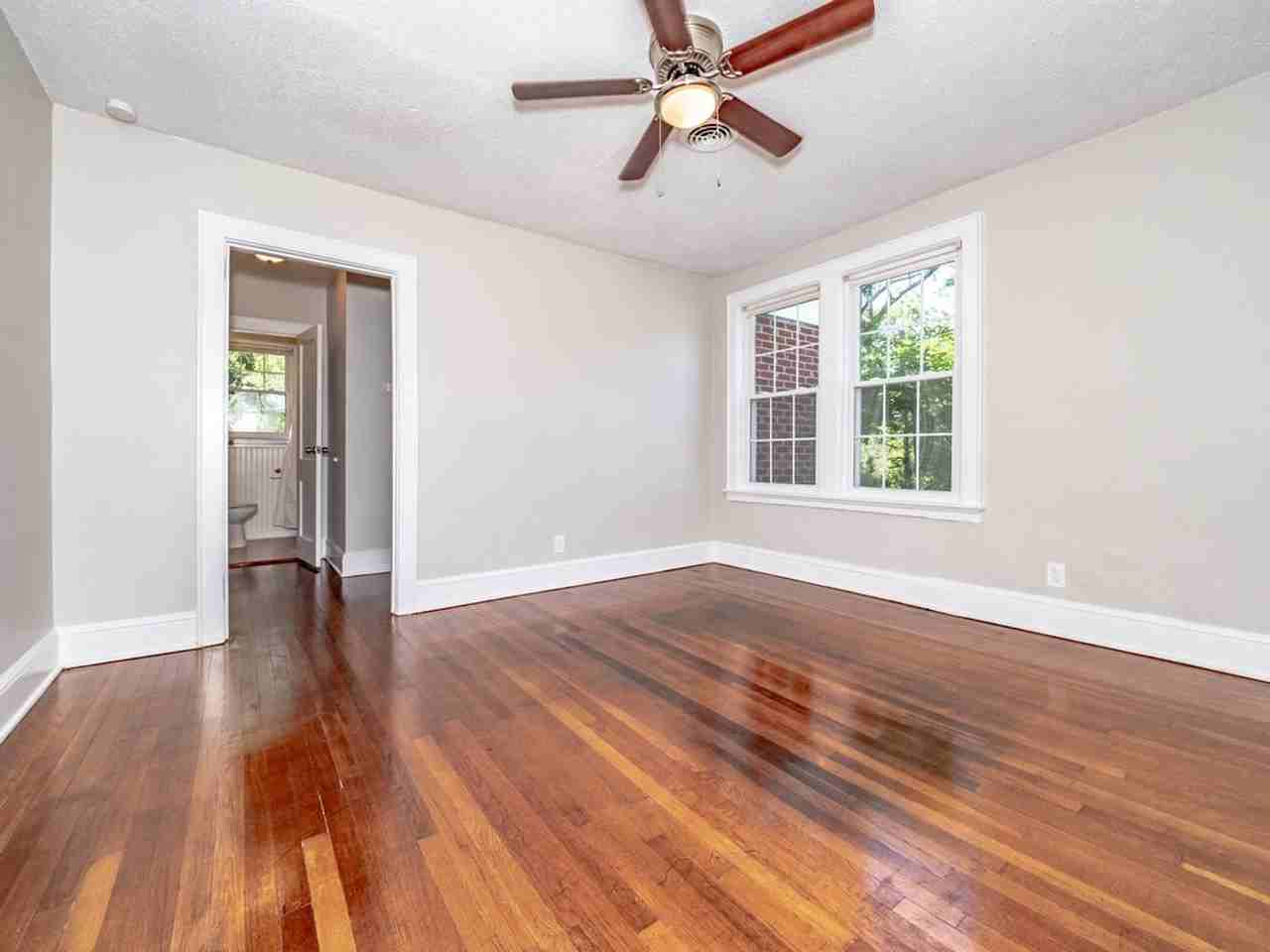 10 Peach St - Photo 2 of 17