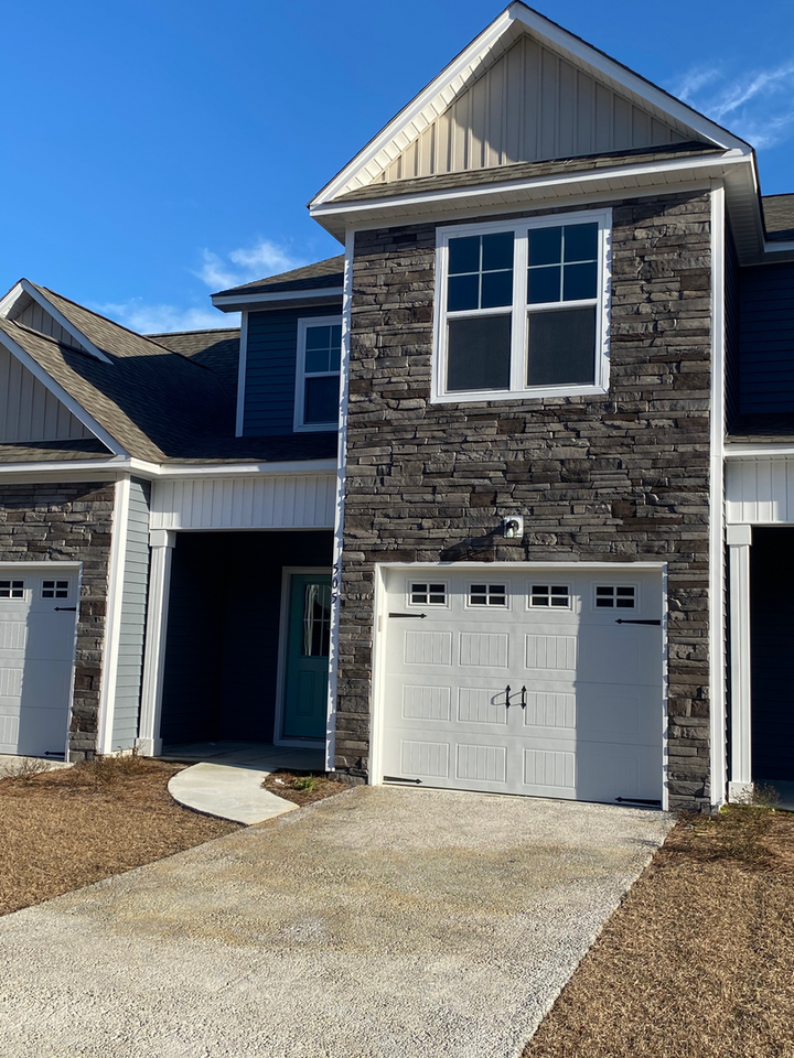 505 Stone Crab Ln - Photo 2 of 19