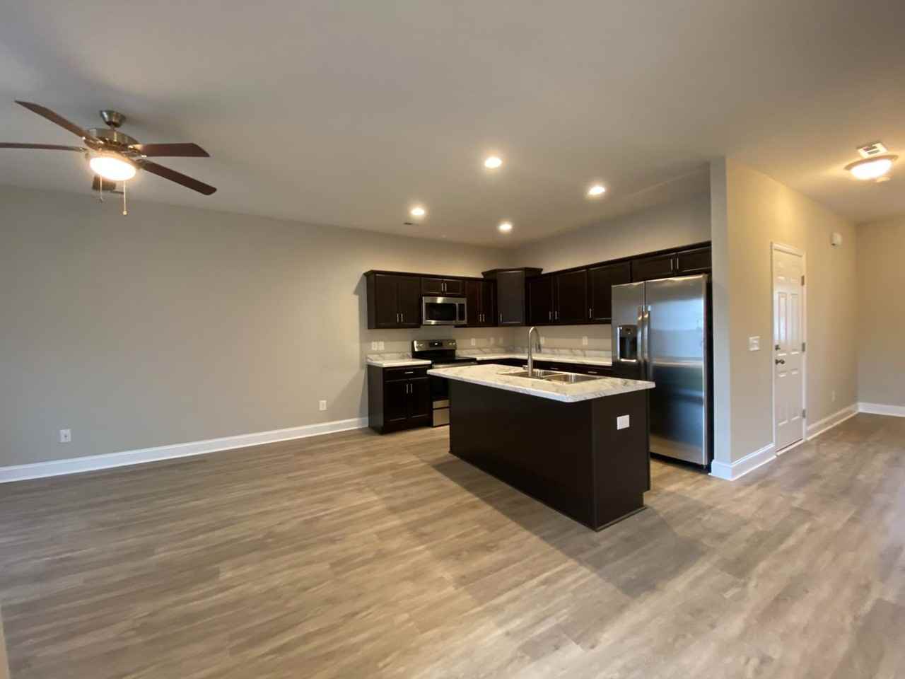 505 Stone Crab Ln - Photo 5 of 19