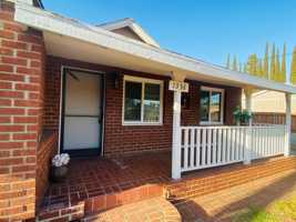 featured image of 1336 Peach Ave