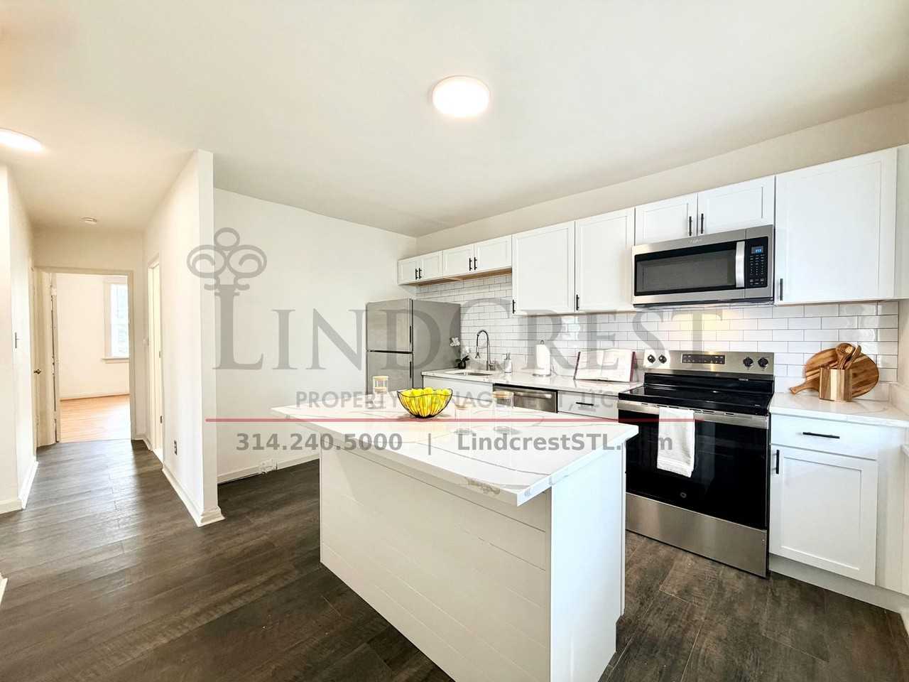 4840 Gardenville Ave - Photo 4 of 17