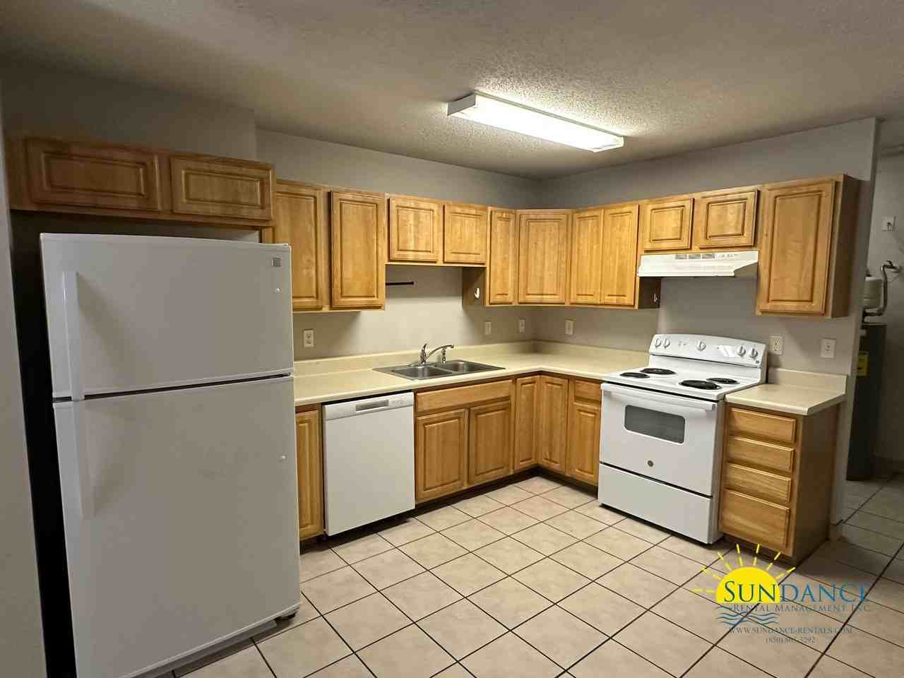 2280 Jeannie St - Photo 3 of 12