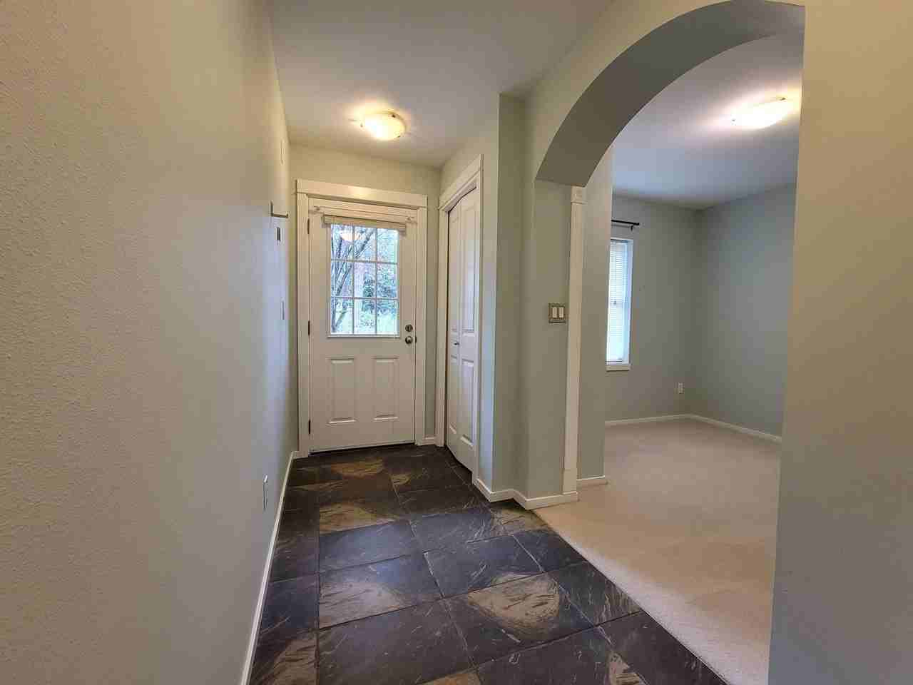 22653 Ne Alder Crest Ln - Photo 4 of 19