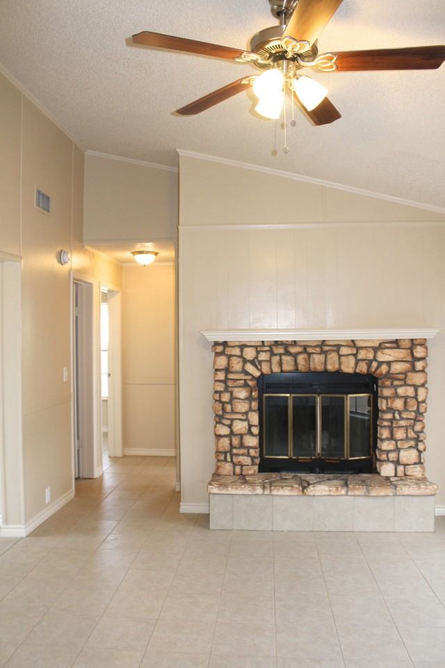 3205 Julie Ln - Photo 2 of 12